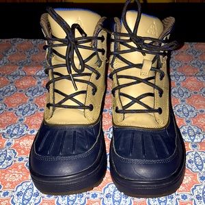 Nike ACG | Shoes | Tan Navy Blue Acg 